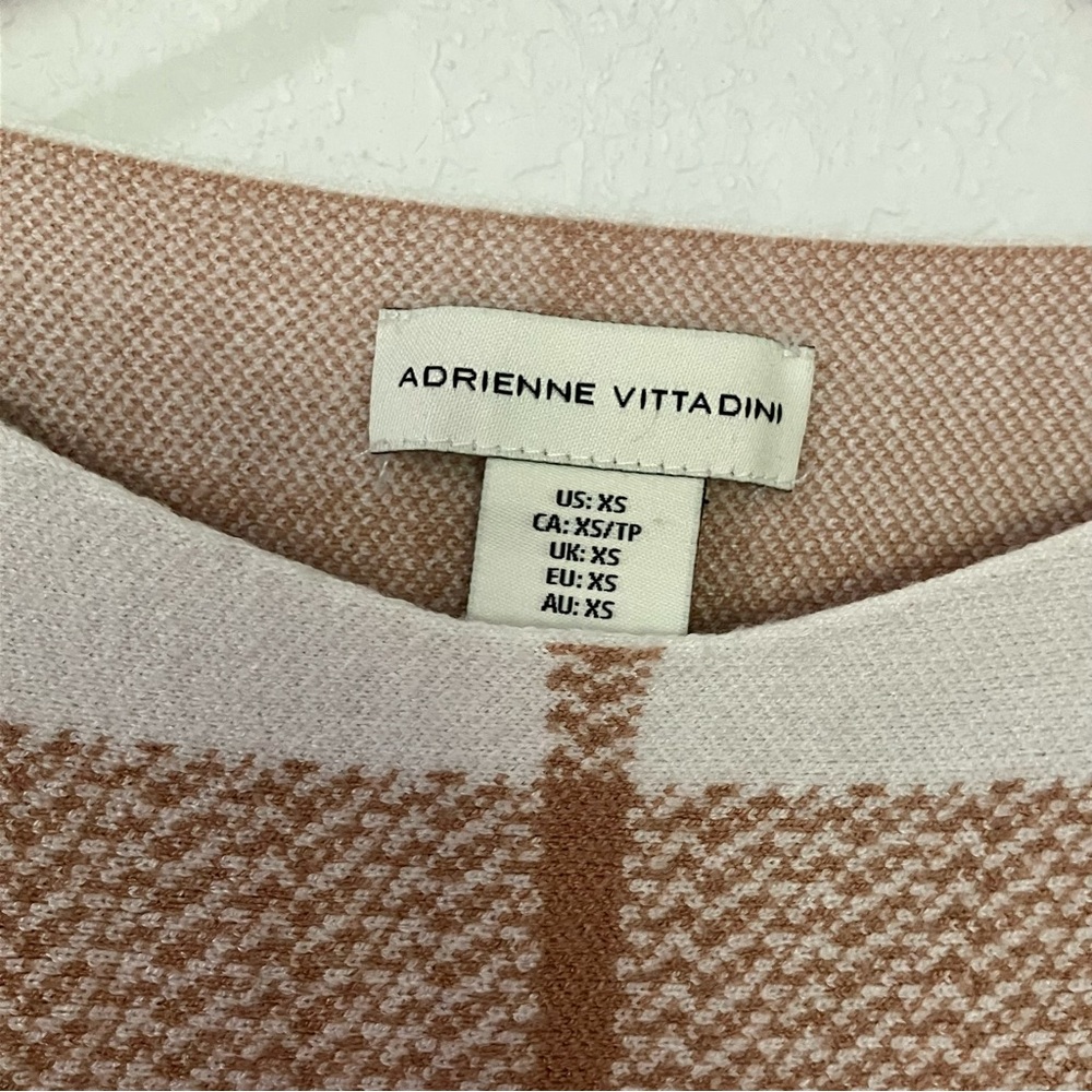 Adrienne Vittadini Women’s XS Sweater Beige Cream Tan preppy plaid old money - Picture 4 of 10